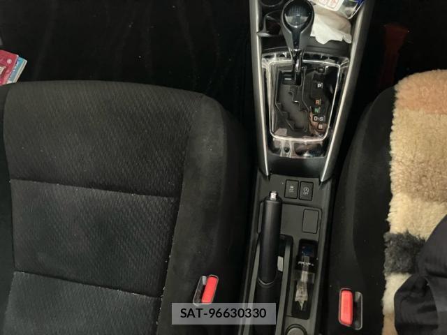 Toyota COROLLA AXIO 2017-12 8626191-18