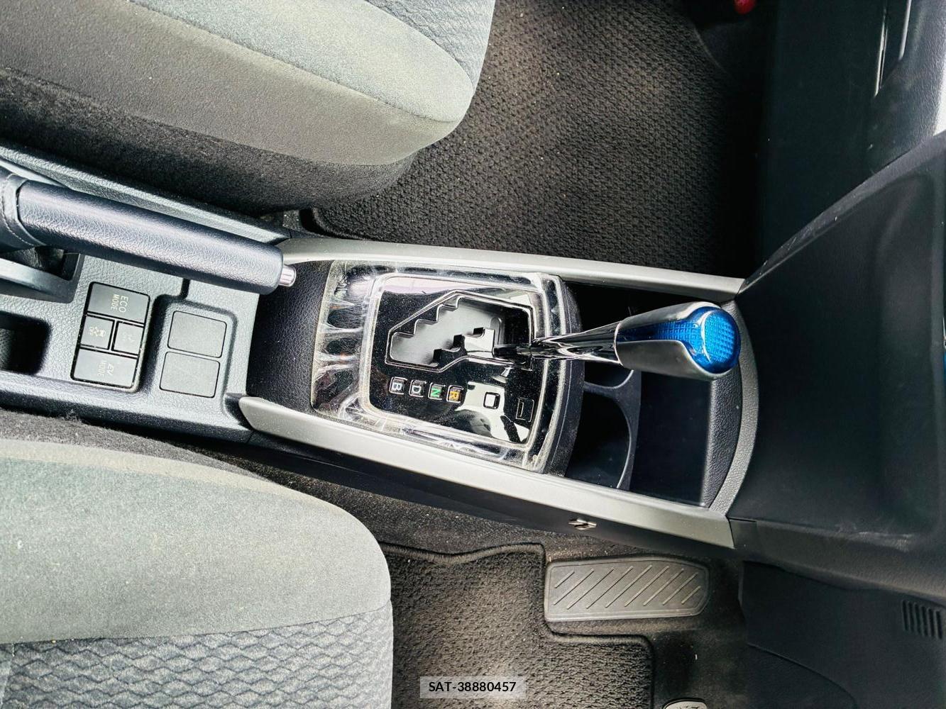 Toyota COROLLA AXIO 2019-08 8543896-21