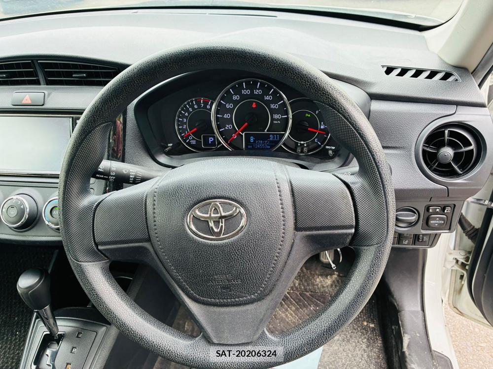 Toyota COROLLA AXIO 2019-04 8282301-14