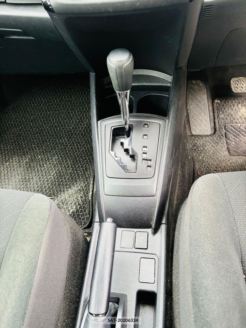 Toyota COROLLA AXIO 2019-04 8282301-21