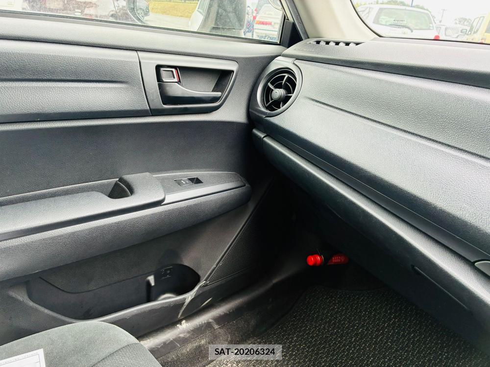 Toyota COROLLA AXIO 2019-04 8282301-23