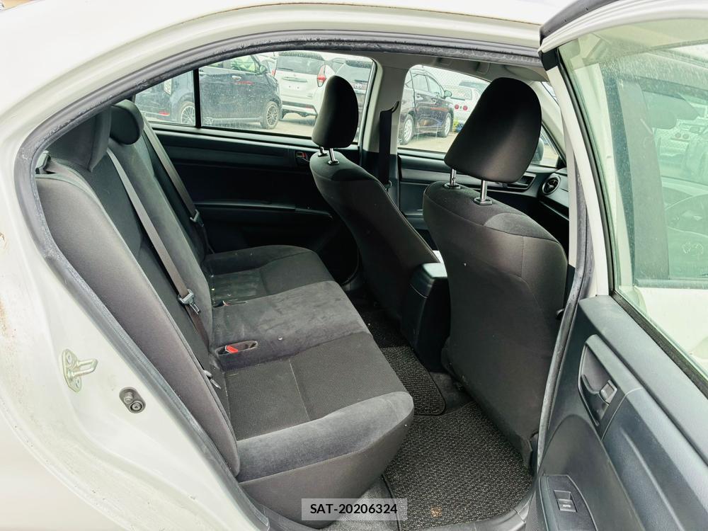 Toyota COROLLA AXIO 2019-04 8282301-8