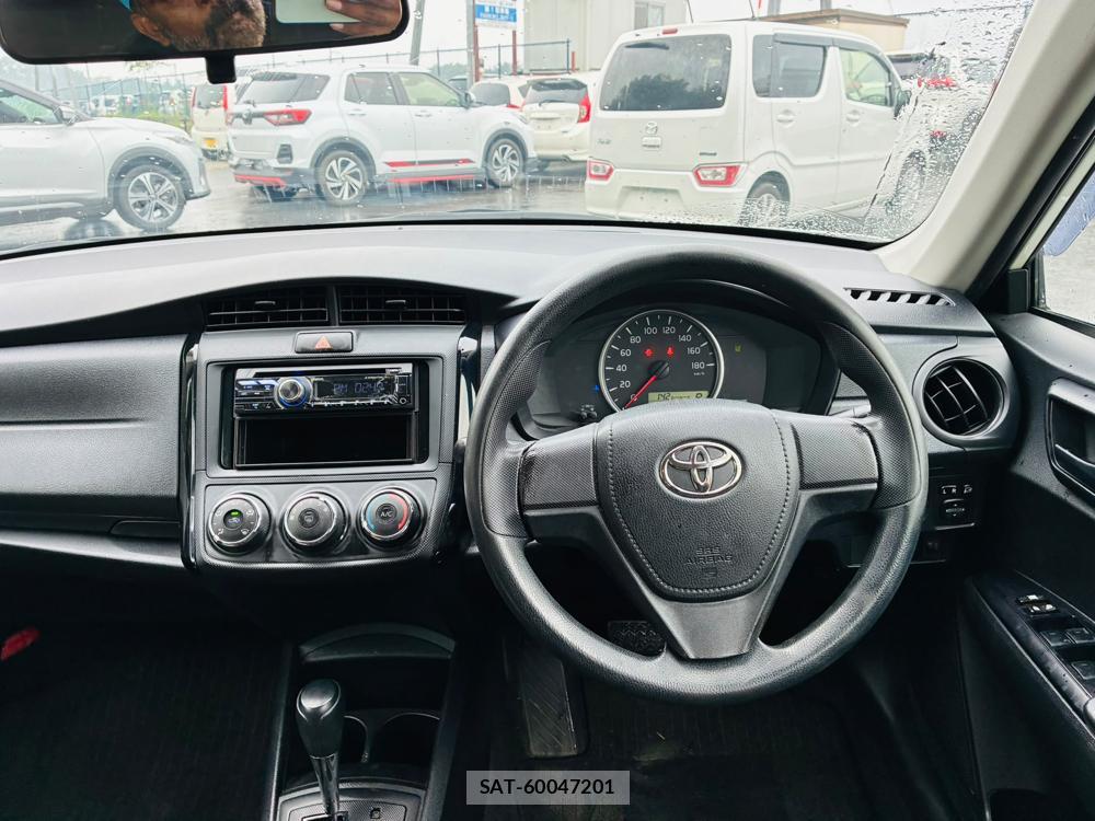 Toyota COROLLA AXIO 2020-04 8590881-13