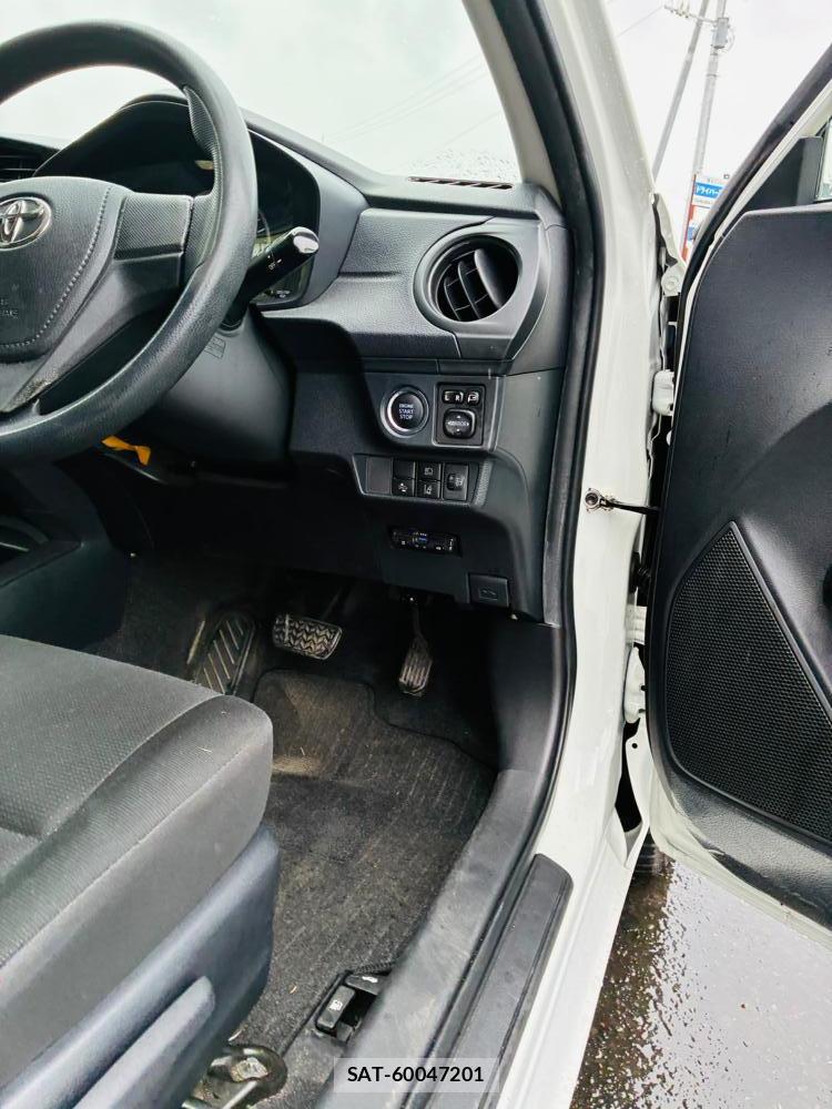 Toyota COROLLA AXIO 2020-04 8590881-16