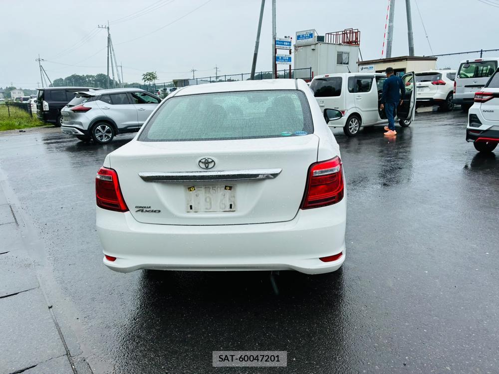 Toyota COROLLA AXIO 2020-04 8590881-3