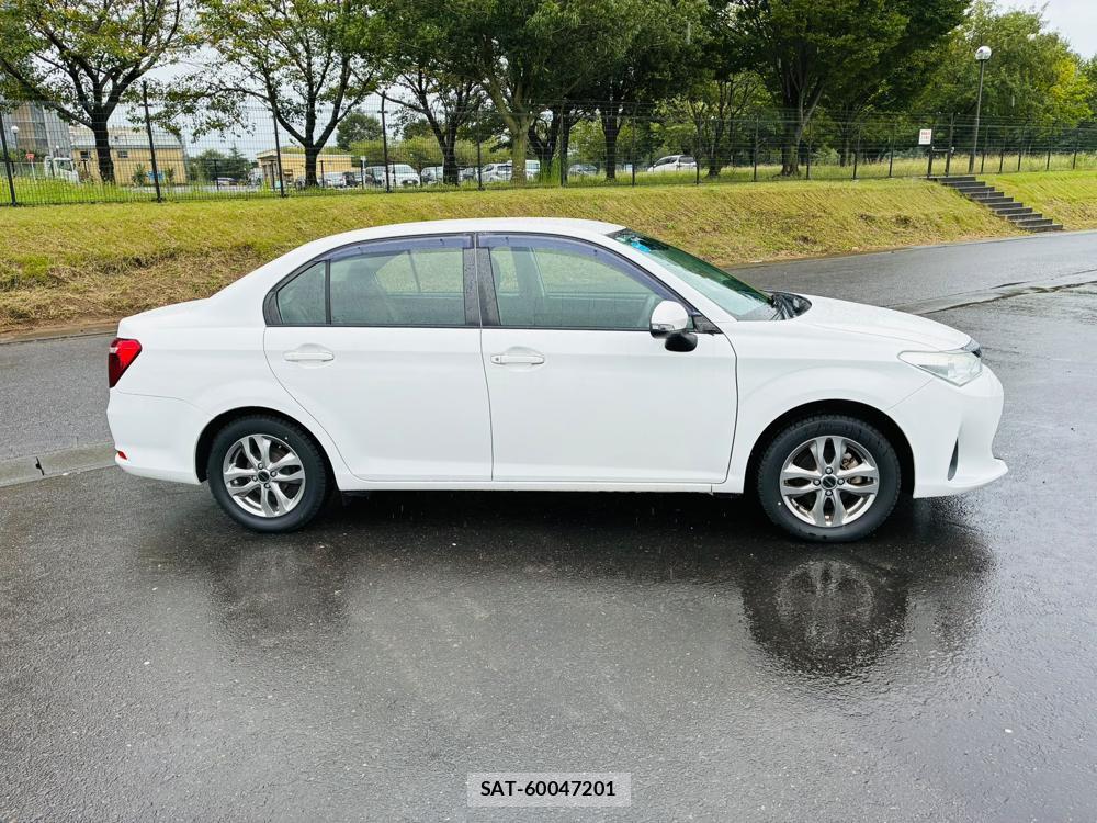 Toyota COROLLA AXIO 2020-04 8590881-5