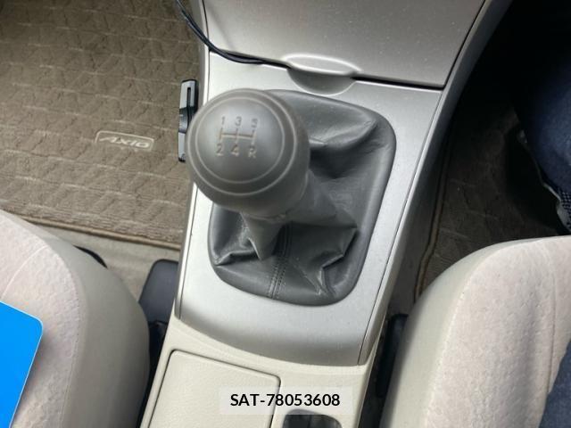 Toyota COROLLA AXIO 2010-06 8741221-13