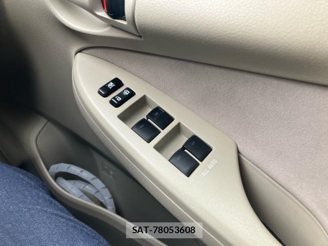 Toyota COROLLA AXIO 2010-06 8741221-8