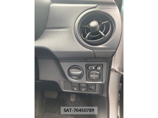 Toyota COROLLA AXIO 2016-07 8741217-14