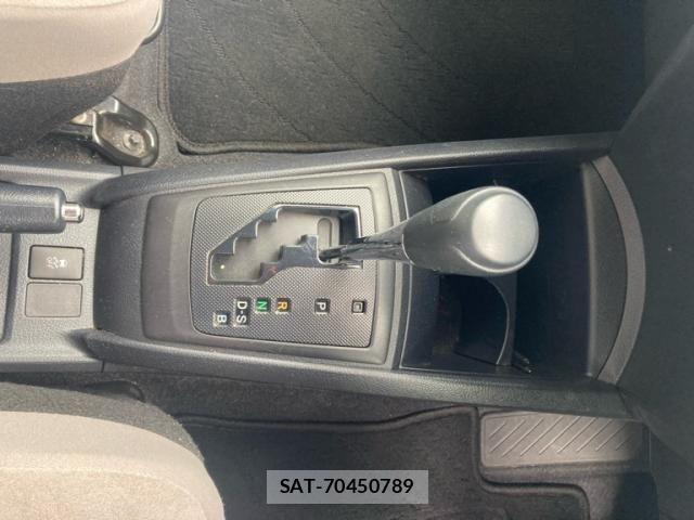 Toyota COROLLA AXIO 2016-07 8741217-22