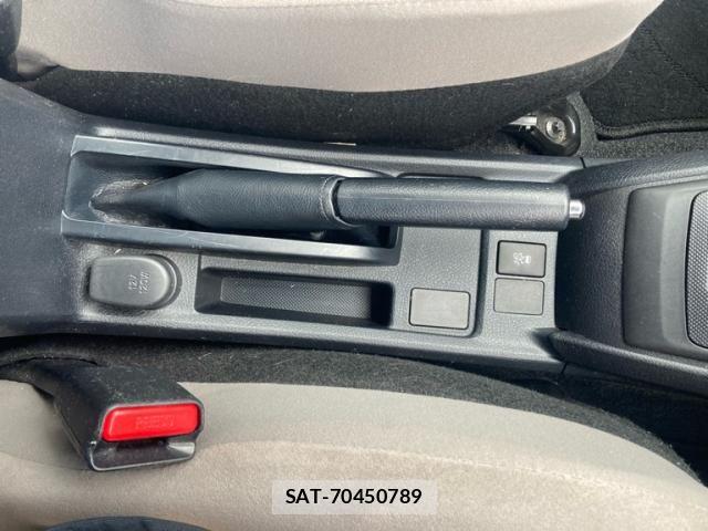 Toyota COROLLA AXIO 2016-07 8741217-23