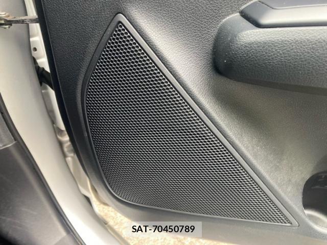 Toyota COROLLA AXIO 2016-07 8741217-28