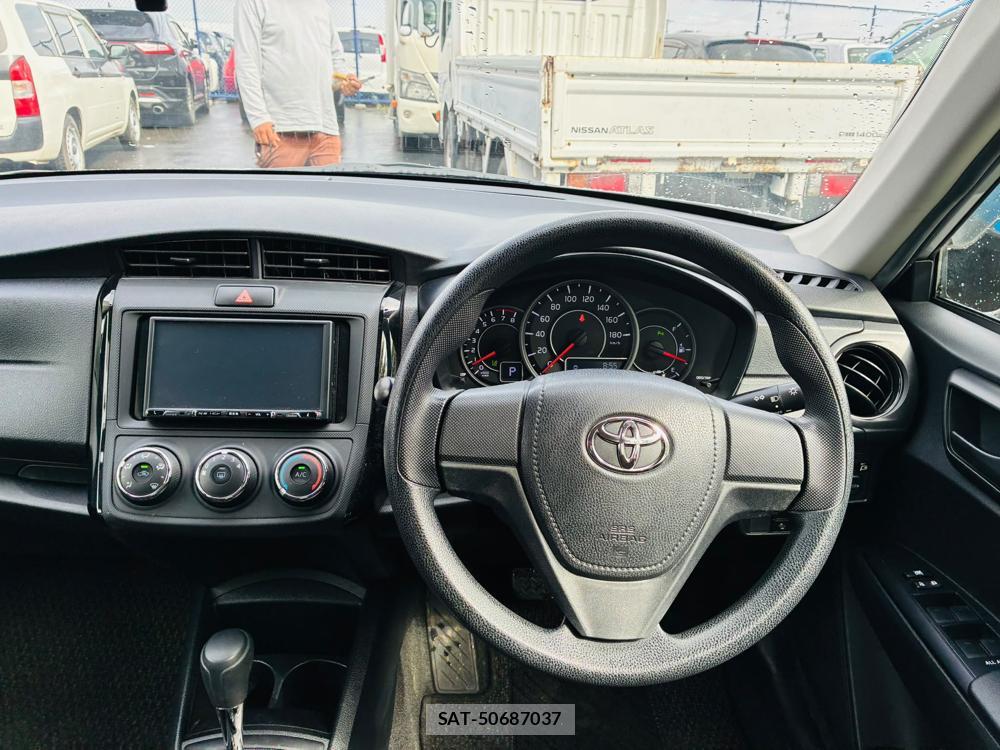 Toyota COROLLA AXIO 2020-03 8684896-13