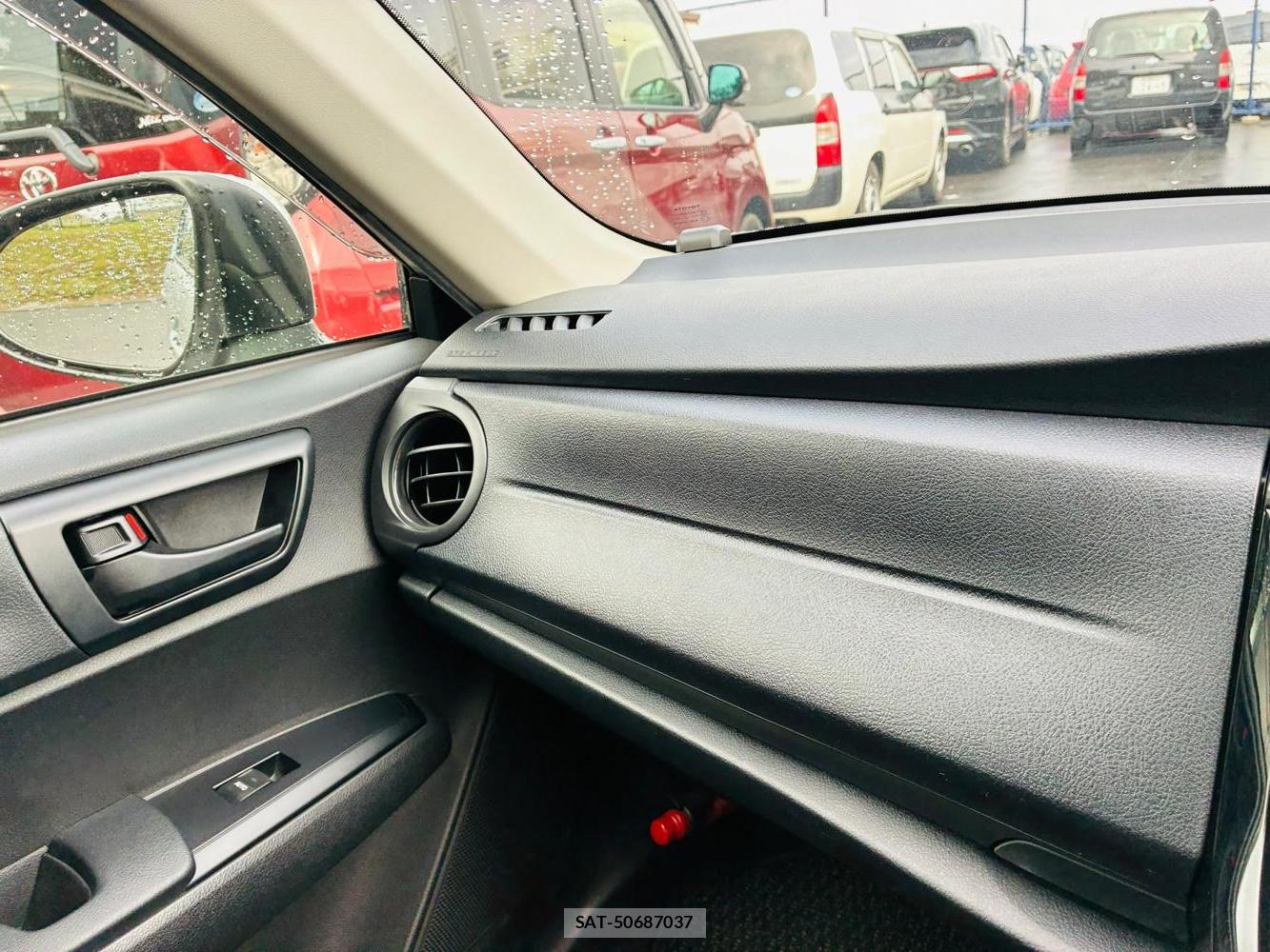 Toyota COROLLA AXIO 2020-03 8684896-18