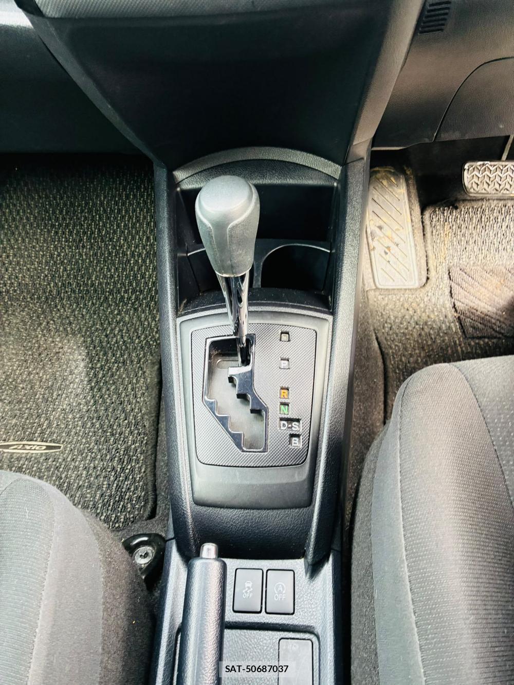 Toyota COROLLA AXIO 2020-03 8684896-21