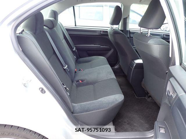Toyota COROLLA AXIO 2019-04 8779768-15