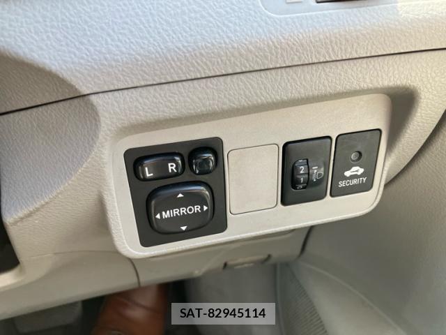 Toyota COROLLA AXIO 2007-08 8828273-16