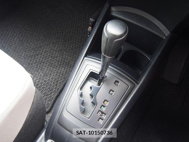 Toyota COROLLA AXIO 2017-09 8870662-11