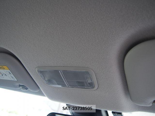 Toyota COROLLA AXIO 2023-09 1028812-16