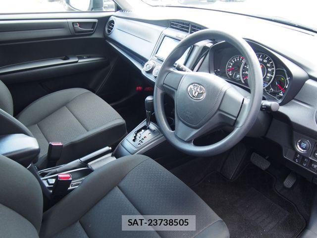 Toyota COROLLA AXIO 2023-09 1028812-3