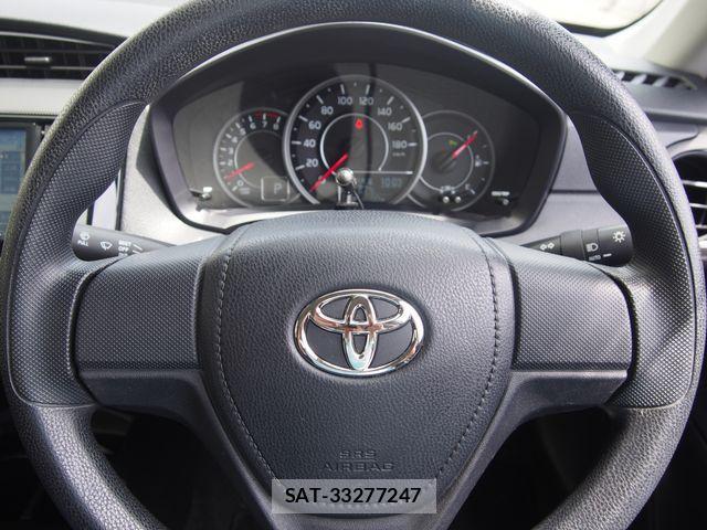 Toyota COROLLA AXIO 2023-12 1488882-10