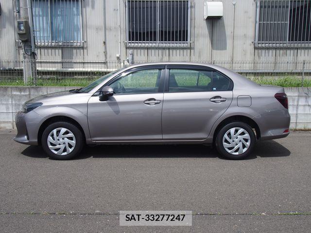Toyota COROLLA AXIO 2023-12 1488882-18