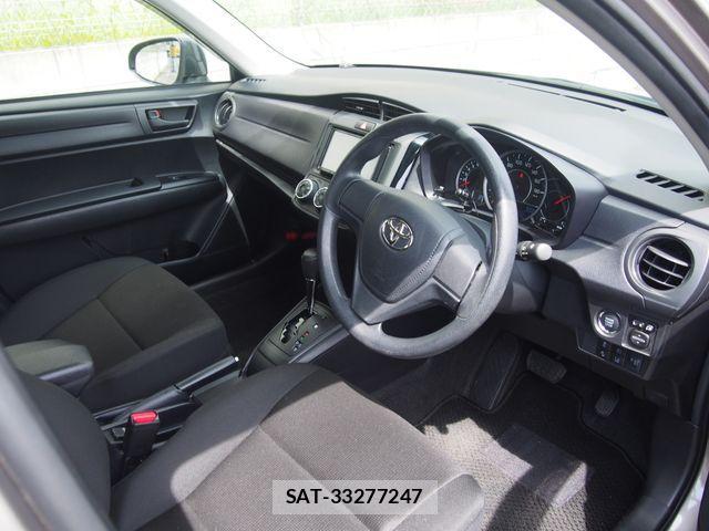 Toyota COROLLA AXIO 2023-12 1488882-3