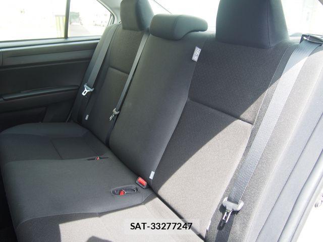Toyota COROLLA AXIO 2023-12 1488882-6