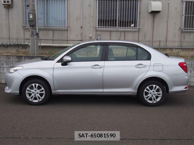 Toyota COROLLA AXIO 2016-09 6814235-18