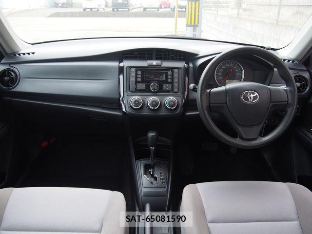 Toyota COROLLA AXIO 2016-09 6814235-1