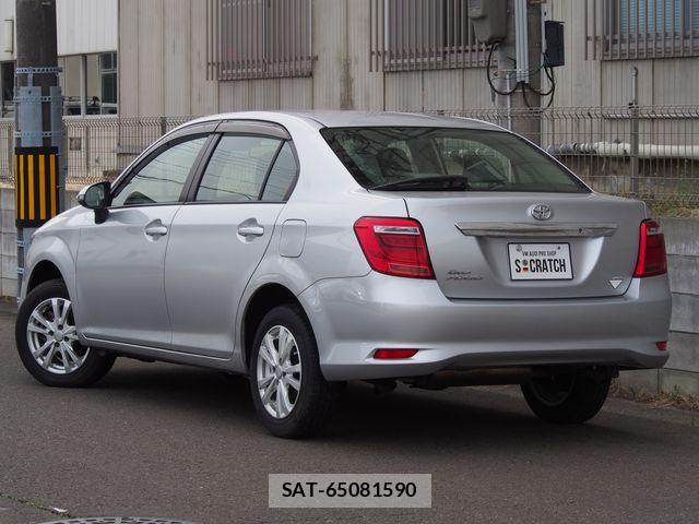 Toyota COROLLA AXIO 2016-09 6814235-2