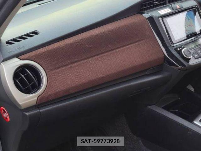 Toyota COROLLA AXIO 2014-11 7250191-17