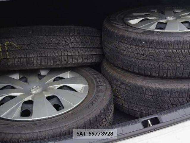 Toyota COROLLA AXIO 2014-11 7250191-22