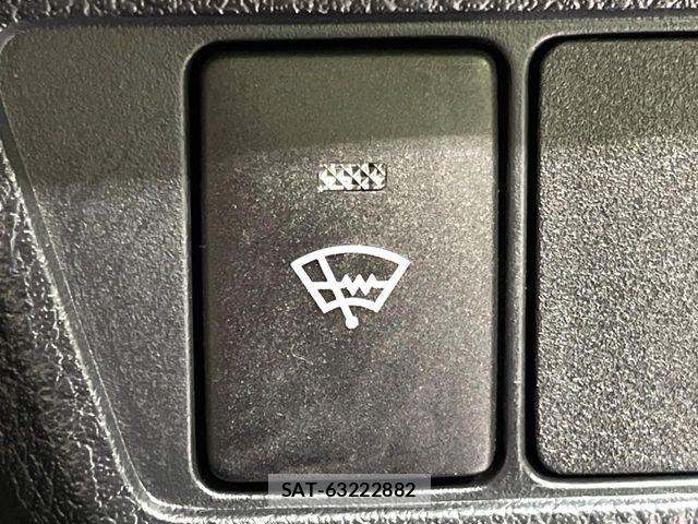 Toyota COROLLA AXIO 2012-06 7250190-5