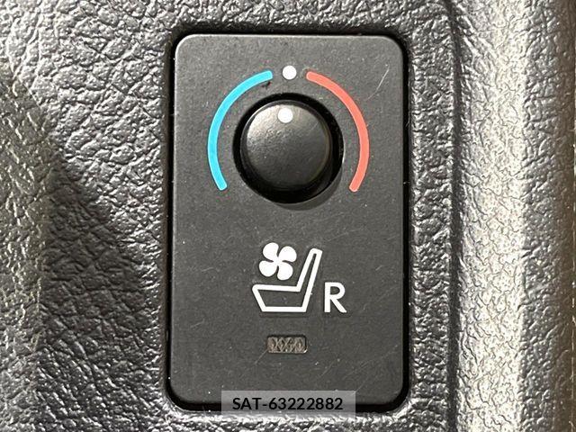 Toyota COROLLA AXIO 2012-06 7250190-6