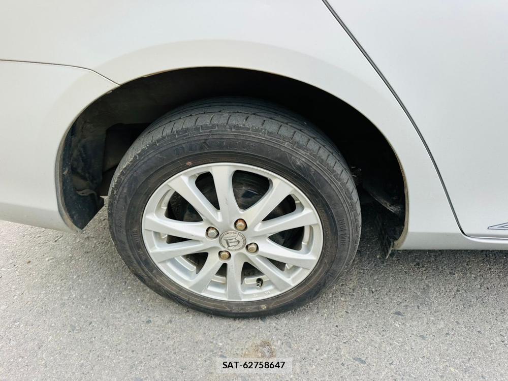Toyota COROLLA AXIO 2008-10 7396452-26