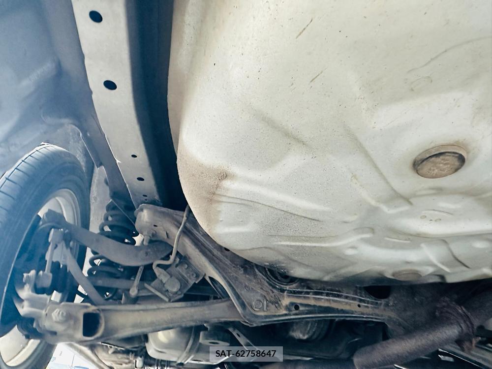 Toyota COROLLA AXIO 2008-10 7396452-34