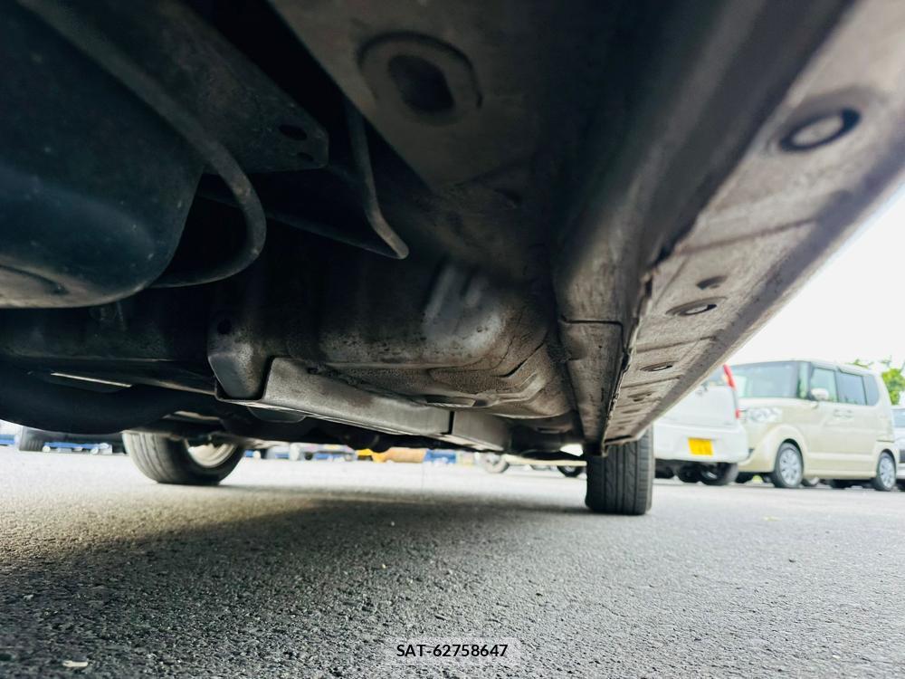 Toyota COROLLA AXIO 2008-10 7396452-36