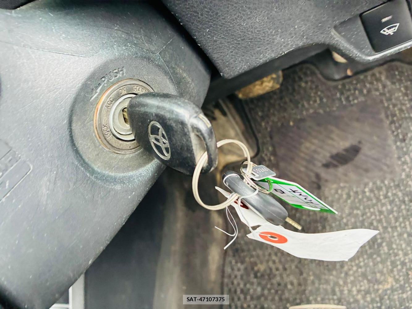 Toyota COROLLA AXIO 2019-05 7632871-16