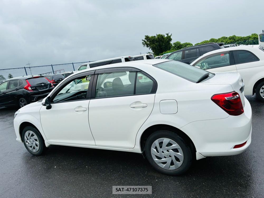 Toyota COROLLA AXIO 2019-05 7632871-1