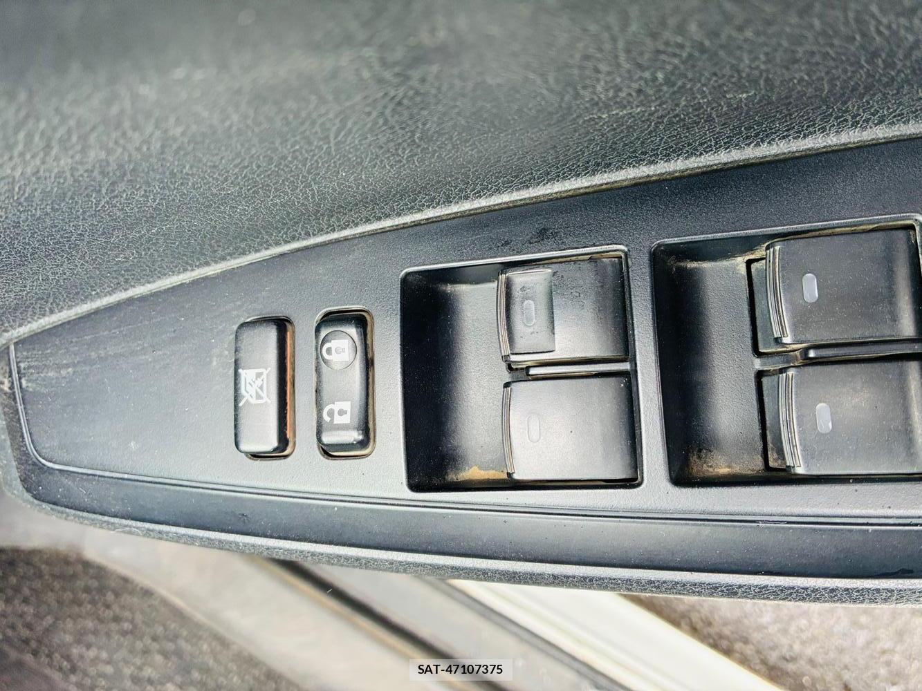 Toyota COROLLA AXIO 2019-05 7632871-22