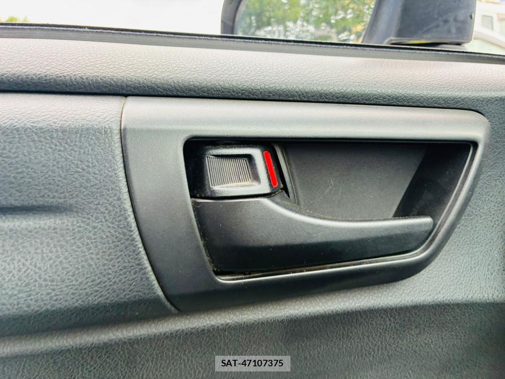 Toyota COROLLA AXIO 2019-05 7632871-23