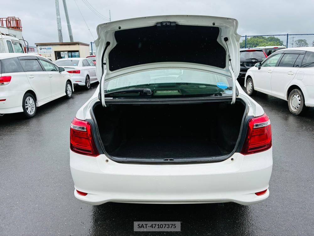 Toyota COROLLA AXIO 2019-05 7632871-26