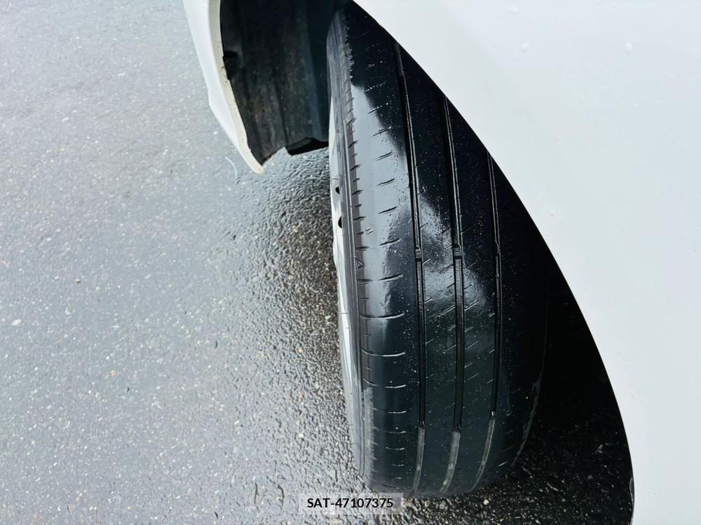 Toyota COROLLA AXIO 2019-05 7632871-31