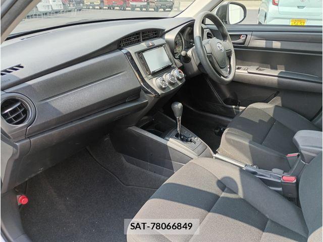 Toyota COROLLA AXIO 2021-04 8206904-16