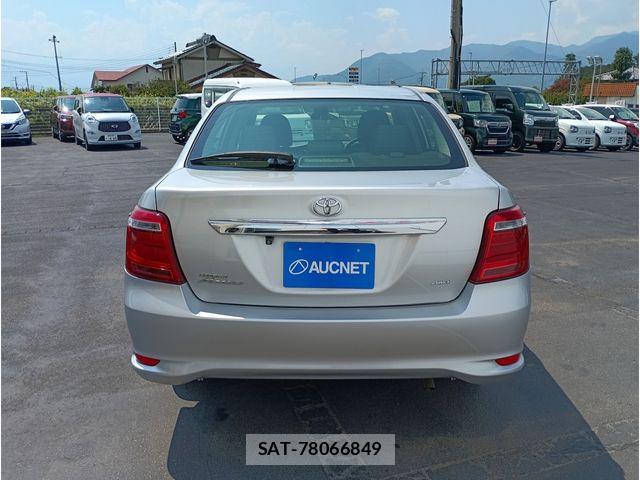 Toyota COROLLA AXIO 2021-04 8206904-4