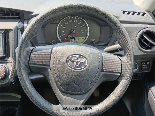 Toyota COROLLA AXIO 2021-04 8206904-8