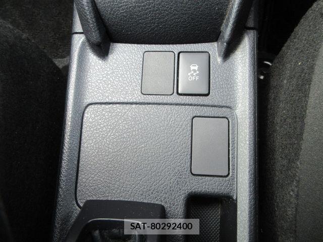 Toyota COROLLA AXIO 2019-07 8524092-12