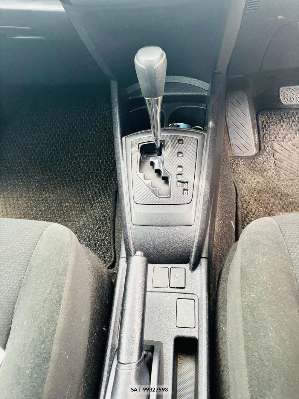 Toyota COROLLA AXIO 2019-07 8448988-21