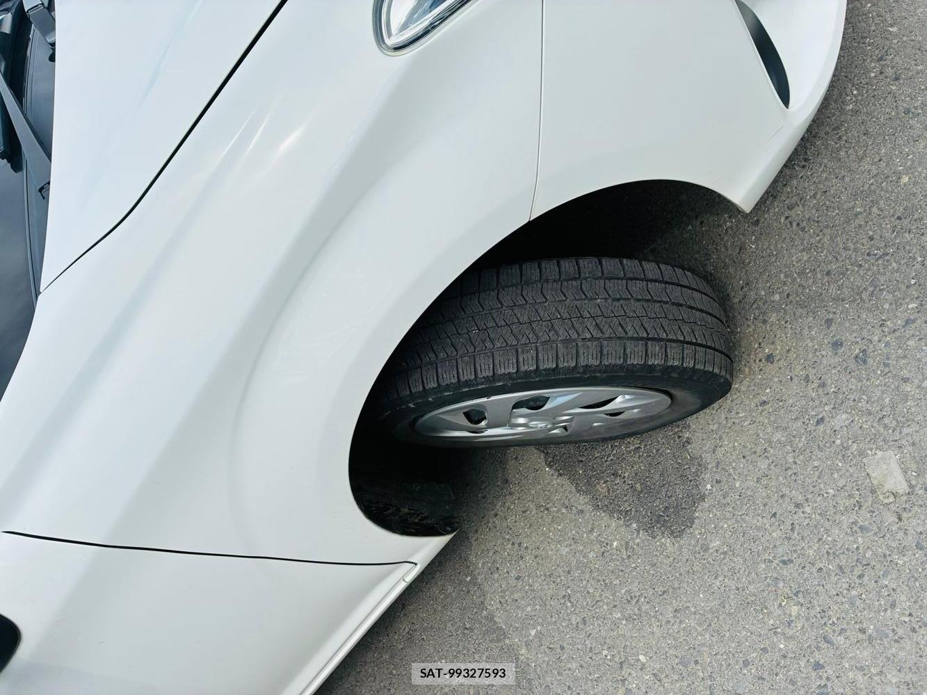Toyota COROLLA AXIO 2019-07 8448988-32